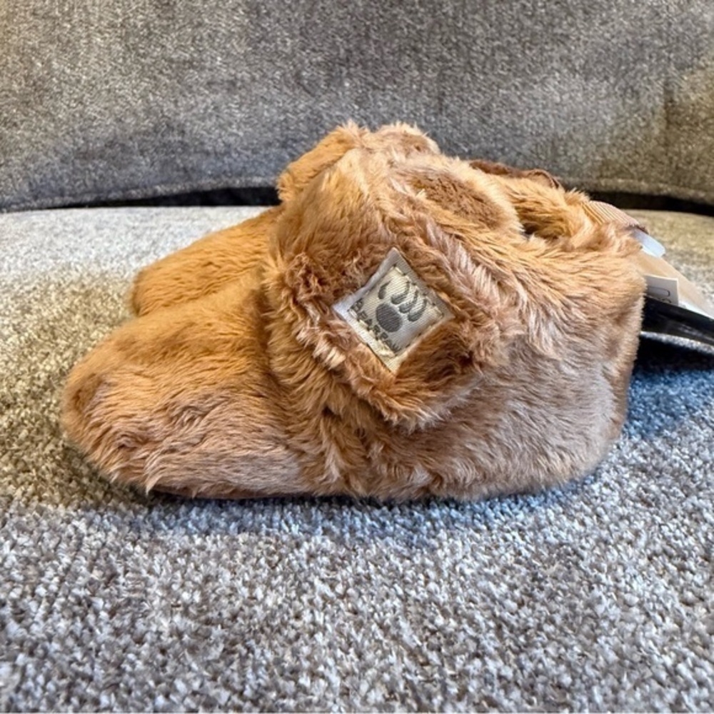 NWT Bearpaw infant size 3 brown faux fur booties